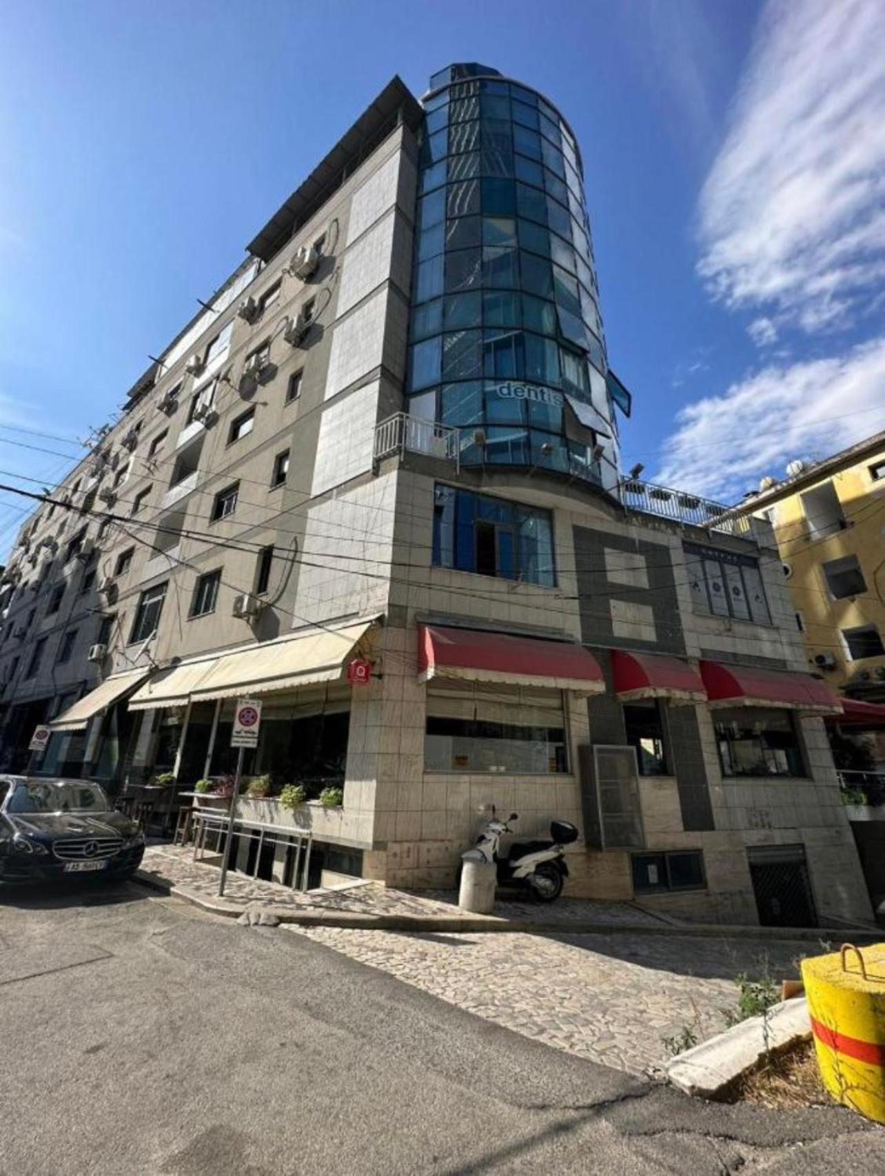 Premium Apartment In The Center 티라나 외부 사진